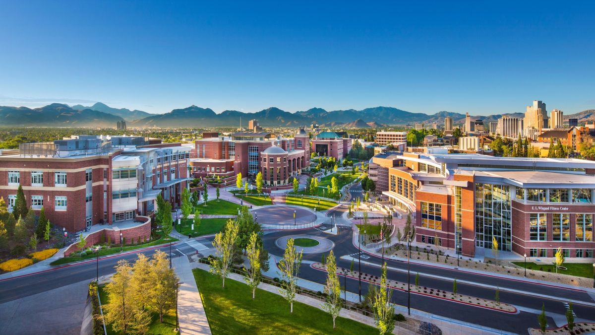 University of Nevada, Reno (UNR) là trường công lập lâu đời nhất bang Nevada